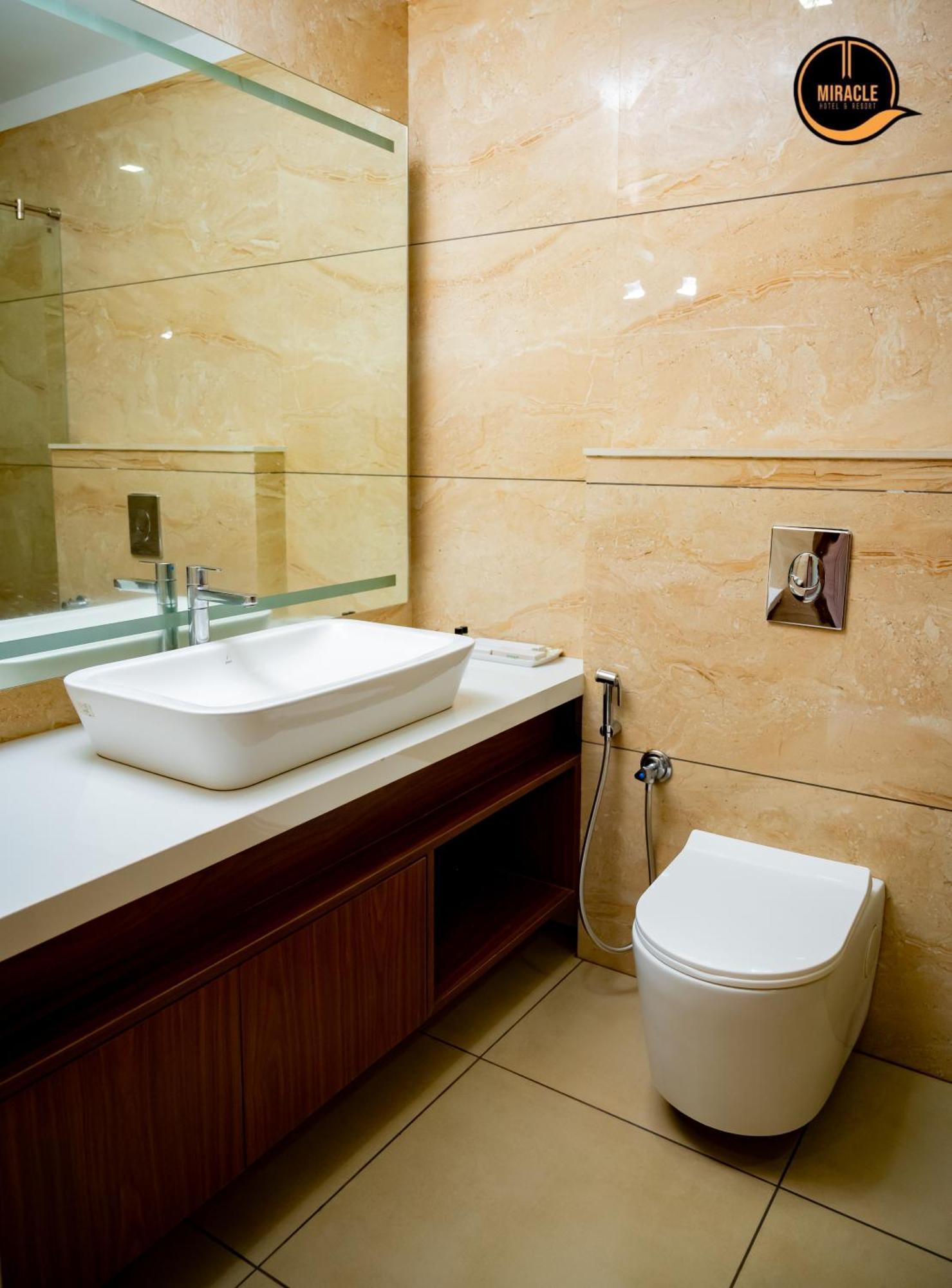 Miracle Hotel And Resorts Kozhikode Room photo
